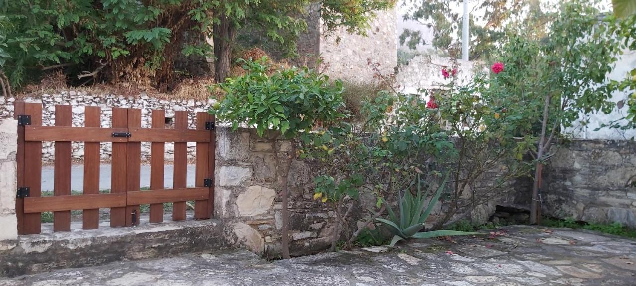 Small Traditional House In Asfendiou Kos Agios Dimitrios  Kültér fotó
